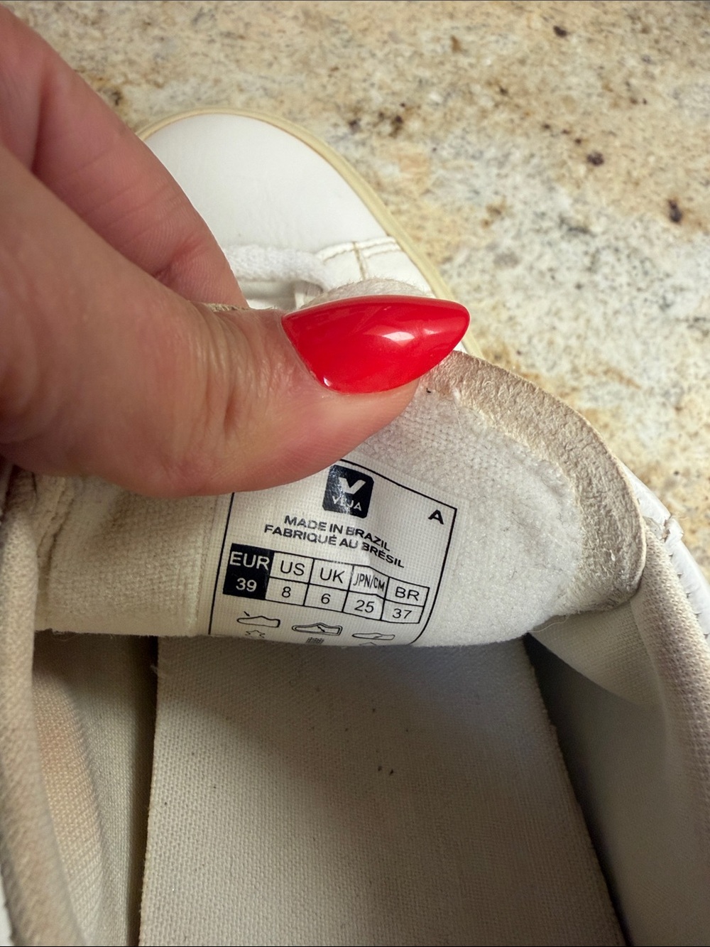 Veja Campo White Leather Sneakers with Black V Accent size 8 - 39 - Picture 9 of 10